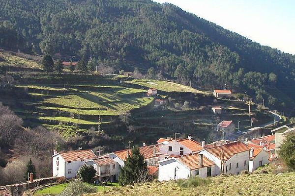 Portugalia | Serra da Estrela jest najwyższym pasmem gór w kontynentalnej części Portugalii 